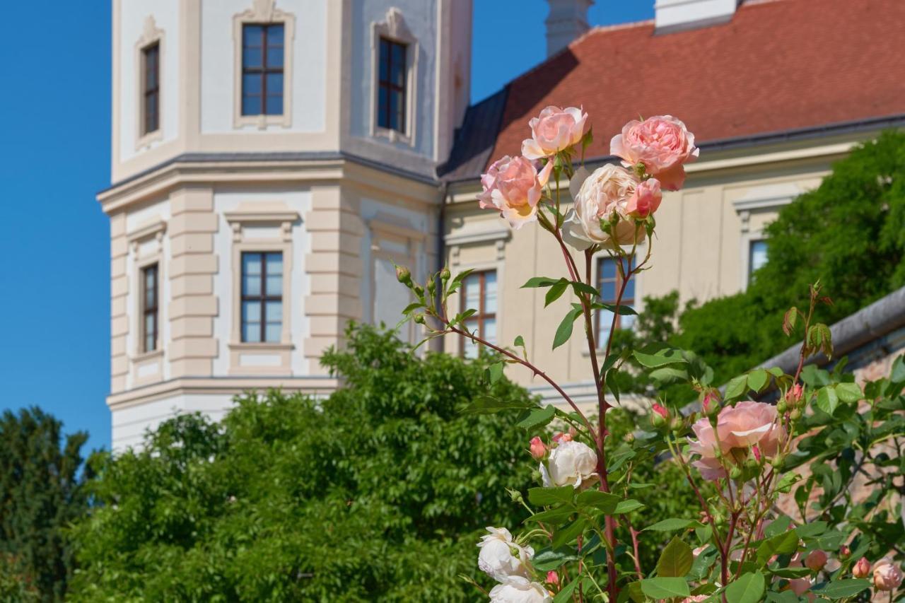 Gaestehaus Benediktinerstift Goettweig - Bed & Breakfast Monastery Bed & Breakfast Furth bei Gottweig Bagian luar foto