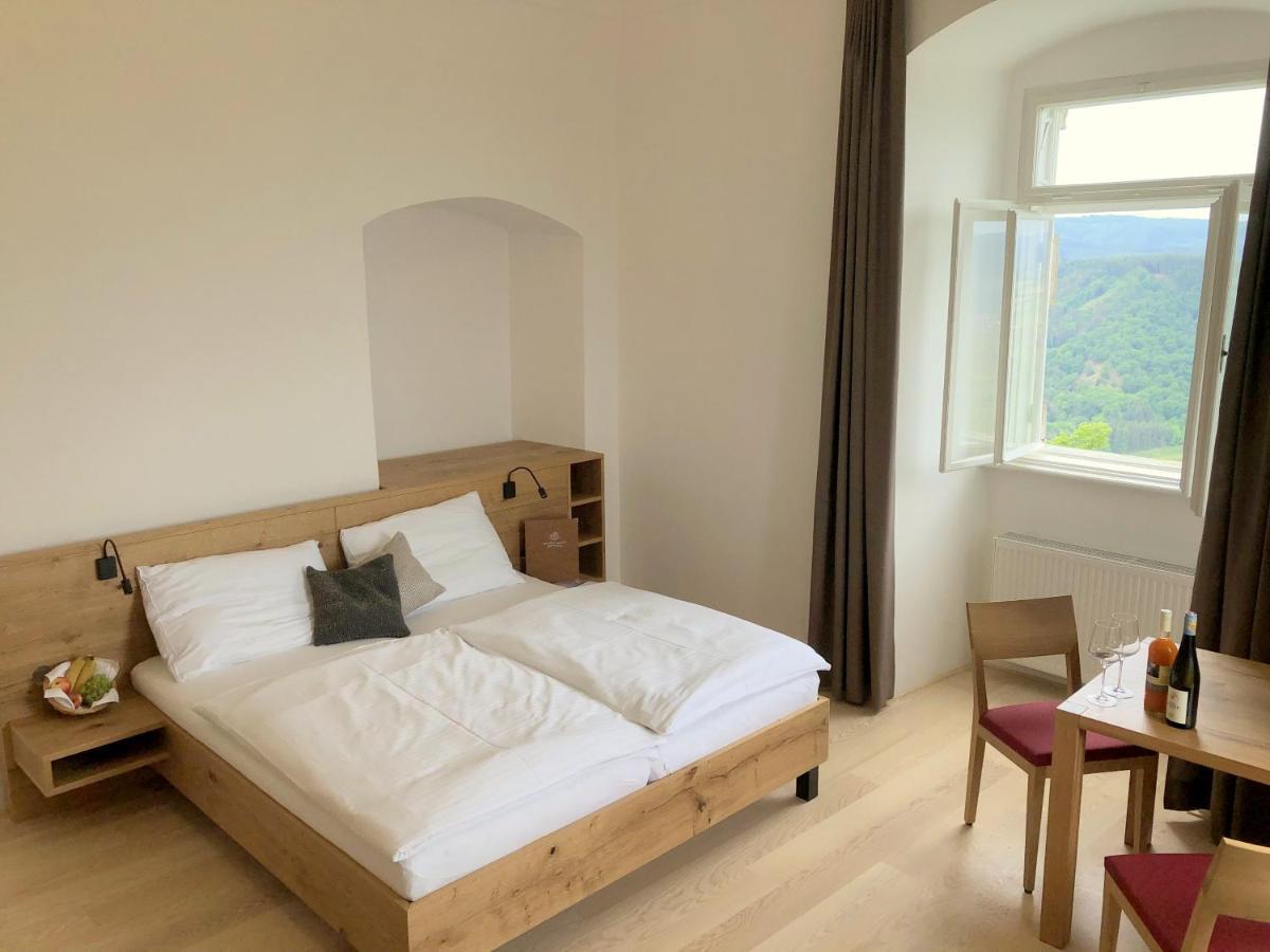 Gaestehaus Benediktinerstift Goettweig - Bed & Breakfast Monastery Bed & Breakfast Furth bei Gottweig Bagian luar foto